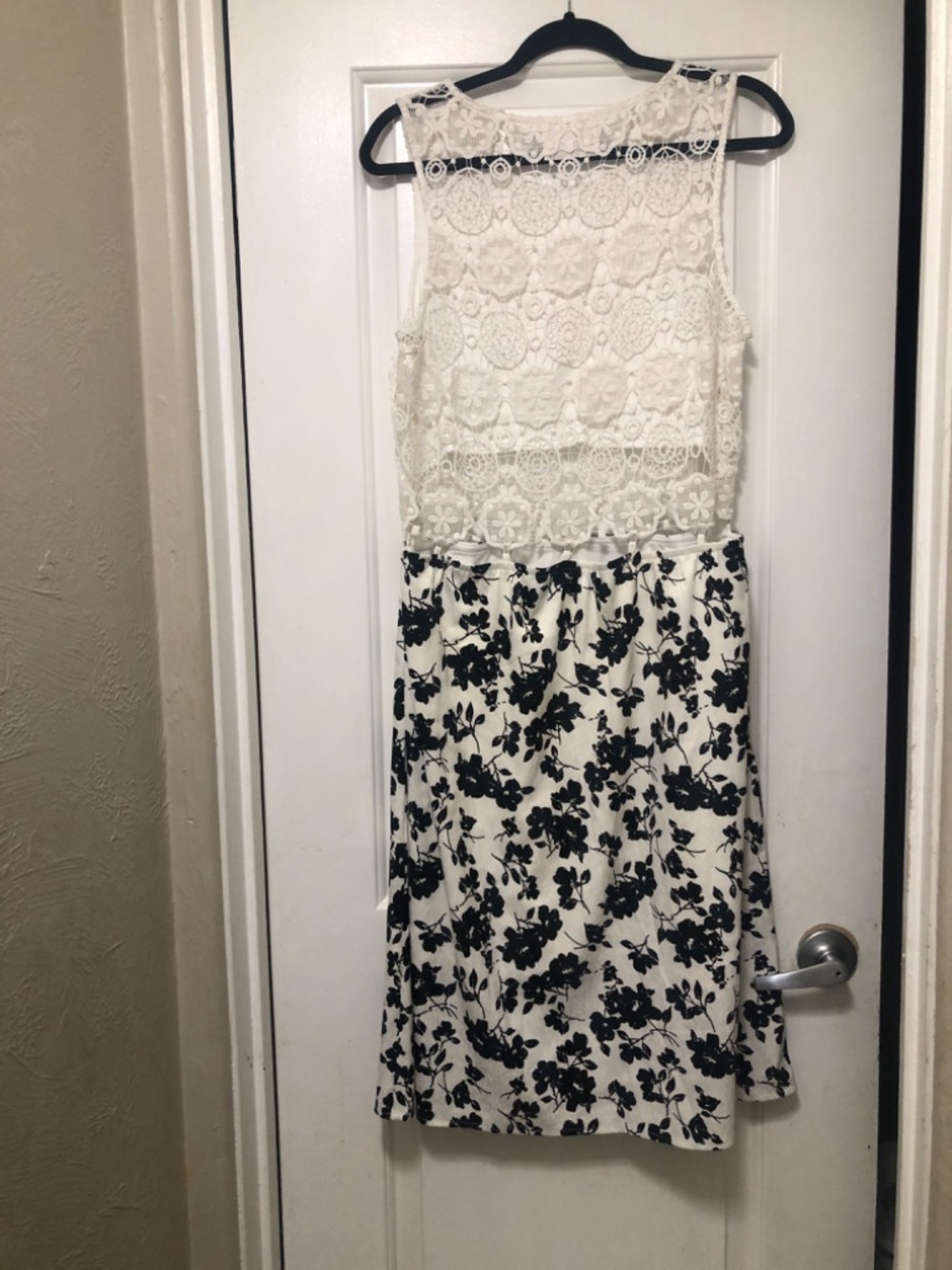 Vero Moda white and black Dress size L - Picture 4 of 5